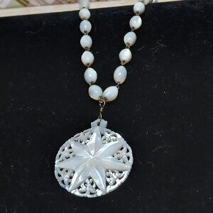 Fashion Vintage Costume carved pearl White Pendant Beaded Necklace Jewelry #76W